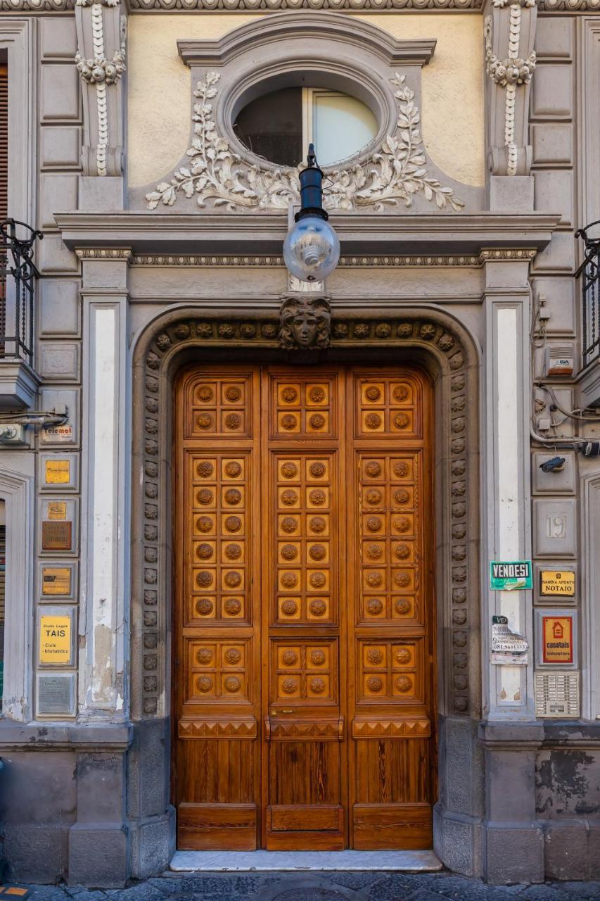 Ferienwohnung A Due Passi Dal Lungomare Di Mergellina By Wonderful Italy Neapel Exterior foto