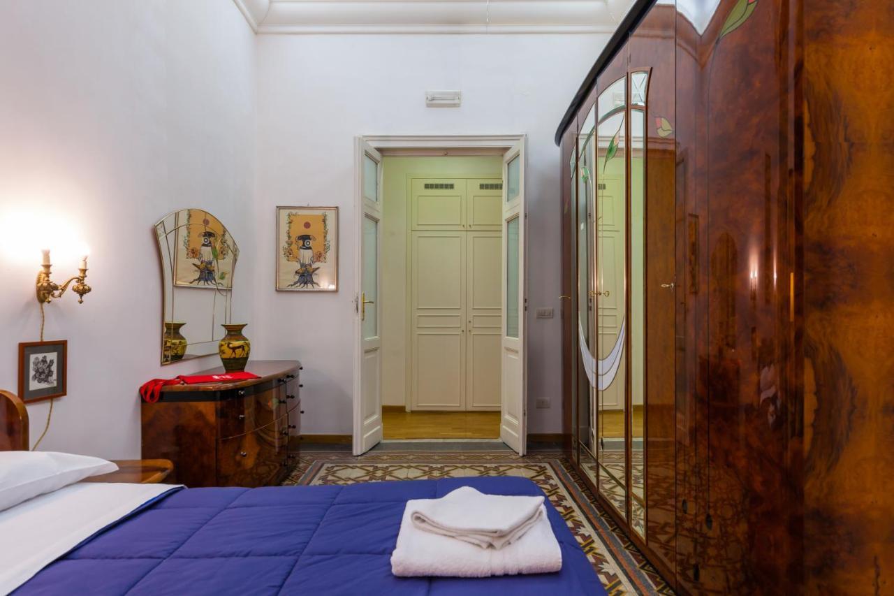Ferienwohnung A Due Passi Dal Lungomare Di Mergellina By Wonderful Italy Neapel Exterior foto